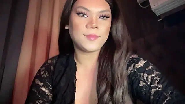 Miss_GreatDivine webcam