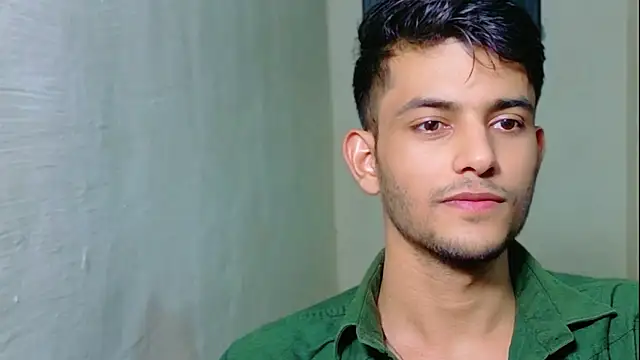 Darkie_07 live cam screenshot male on TokenKeno — Tip, Play & Watch Live Cams