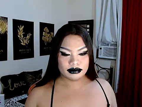 TSbrianaHugeCock webcam