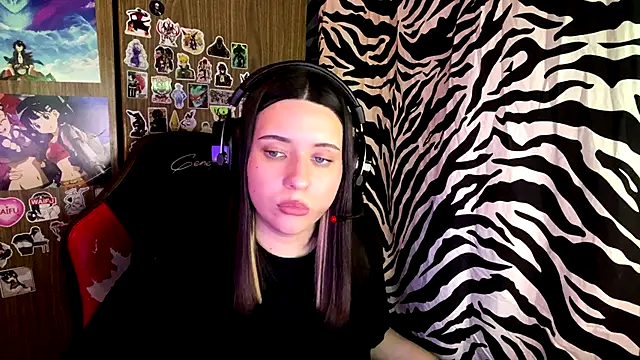 AngeliqueSulima webcam