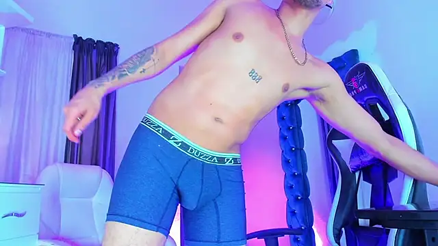 kingoftheuniverse888 webcam