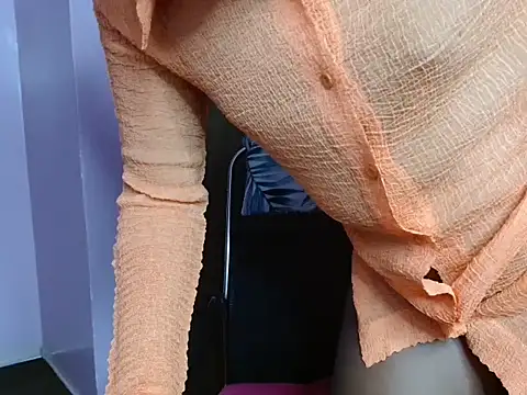 massive_squirts webcam