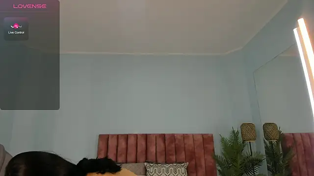 tati_saldarriaga webcam