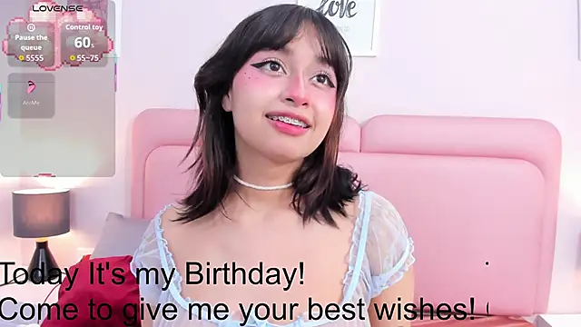 little_dolly1 - Little_dolly1's free webcam