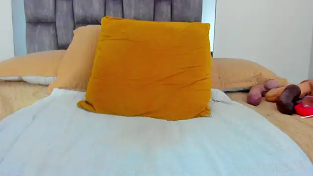 alyssia_ocean webcam