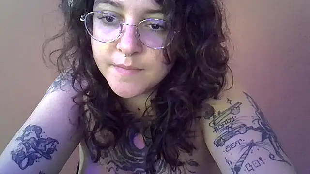 blue_liz - Blue_Liz's free webcam - UK Sex Cams