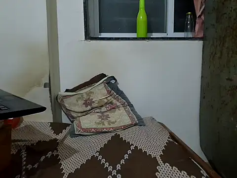 young-hairy-jon webcam