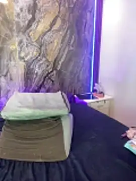 MiiaaCollinss webcam