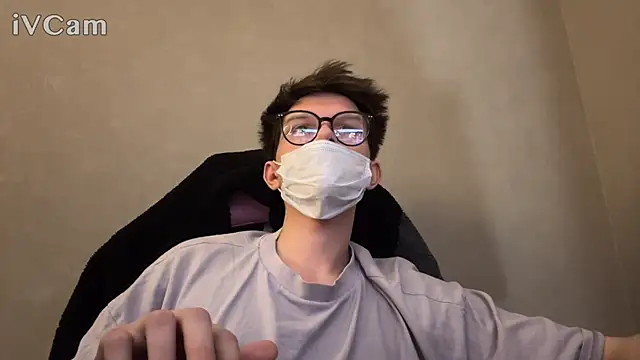 WeaknessMoment webcam