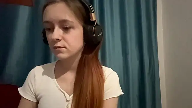 HOTBellakle webcam stripchat model stream image