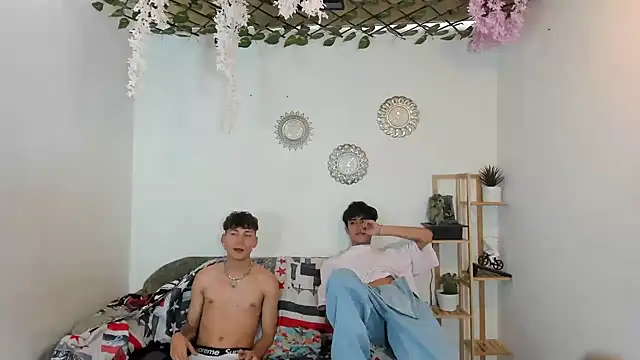 oliverhot2005 webcam