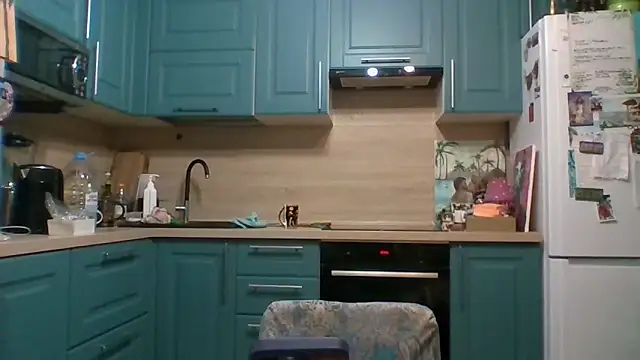 ALICAINWONDERLAND webcam