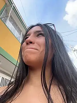 Webcam Model (Samantha_firee)  is live.Free join now!