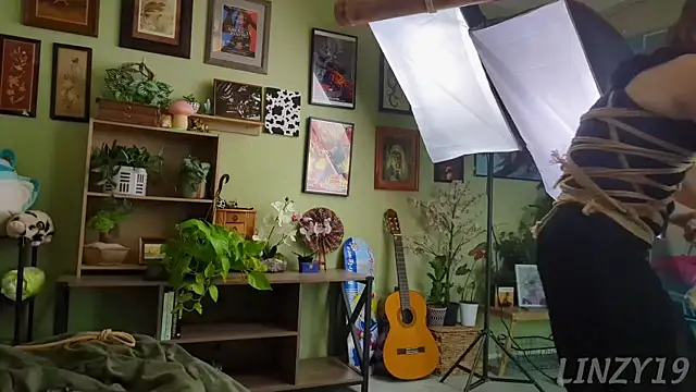 Linzy_19 webcam