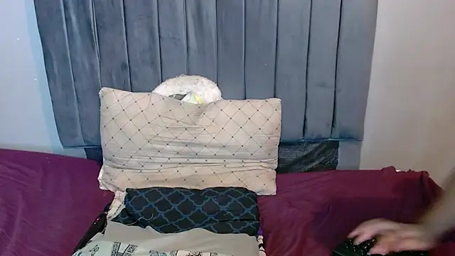 ChubbyBuddyxXx webcam