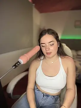 imlindapink (F teen) - Blowjob + Toples🩷