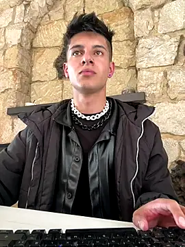 yeick-17 - YEICK-17's free webcam