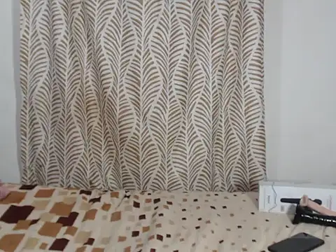 SweetBedroomEyez webcam