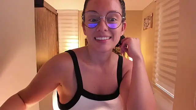 anabel_025 - Anabel_025's free webcam - UK Sex Cams