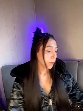 MiaScott_Pink webcam