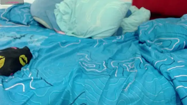 INDIAN_HORNY1 webcam