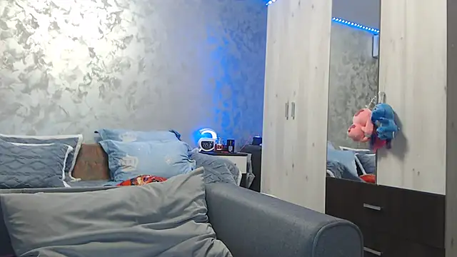 RosesandLillies webcam