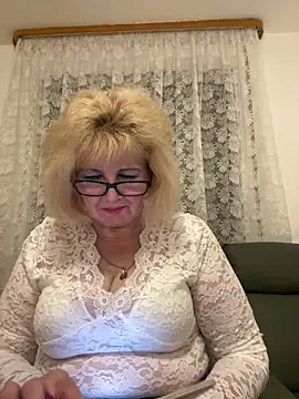 BoloshkaBlonda webcam