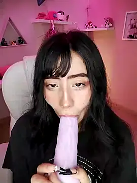 conny_tanakaa webcam