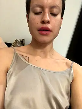 YoungDutchRuby webcam stripchat model stream image