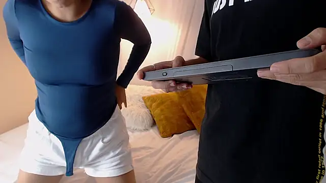 MiaRosy_ValentinoRussel webcam