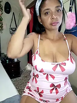 selena_foxx12 - Selena_foxx12's free webcam