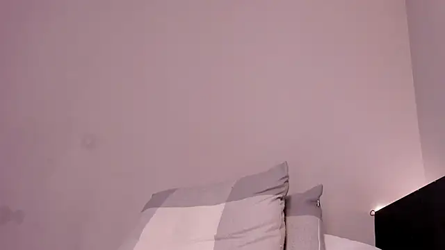 sara__jones_gh webcam