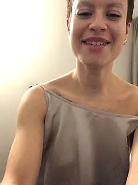 YoungDutchRuby webcam