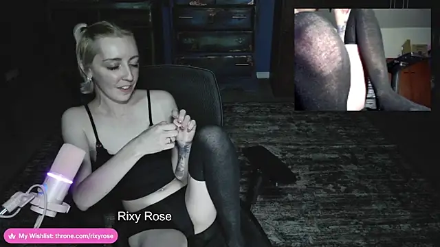 Trixyrose webcam