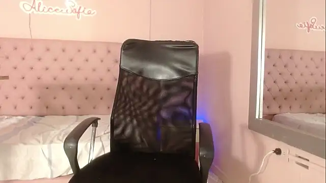 alice_sofia webcam