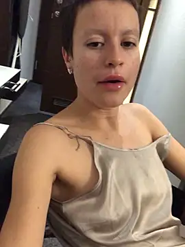 YoungDutchRuby webcam