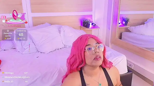 _nickypurple_ webcam