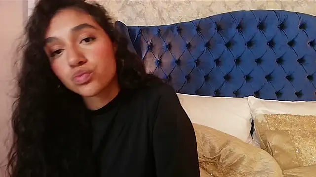 ValentiinaCruz webcam