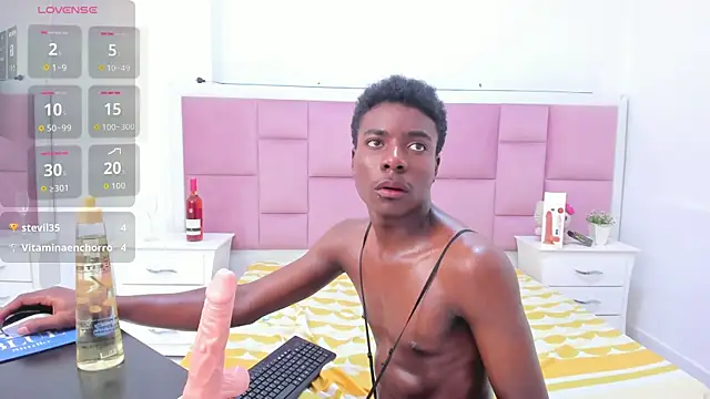 NoahJhonson69 webcam