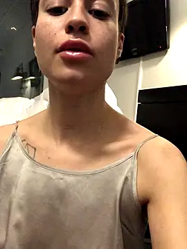 YoungDutchRuby webcam