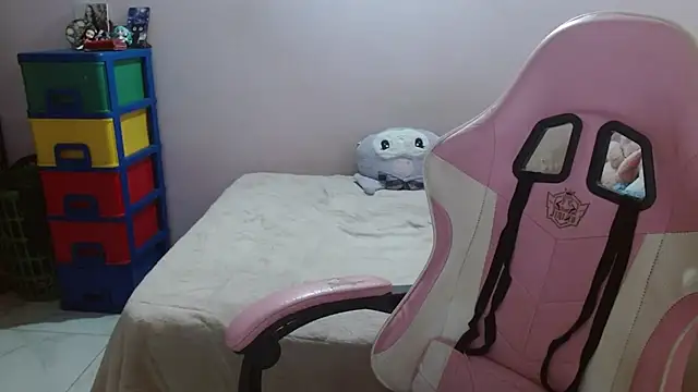 TiffanyRoouse webcam