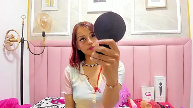 HoollyHendrix webcam