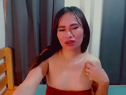 ursweet_yummy webcam