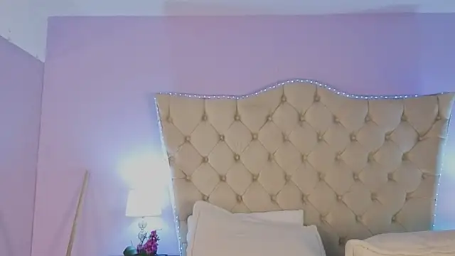 CarolineNasty webcam