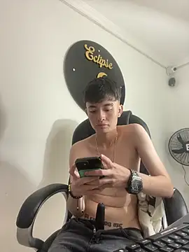 nico_18x webcam