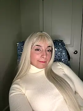 CharmingMaddie webcam