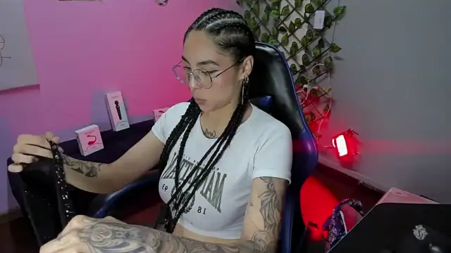 ChloeeTompson_ webcam