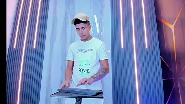 Play_boys_Hot2 webcam