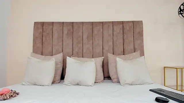 luna_jacksonn webcam