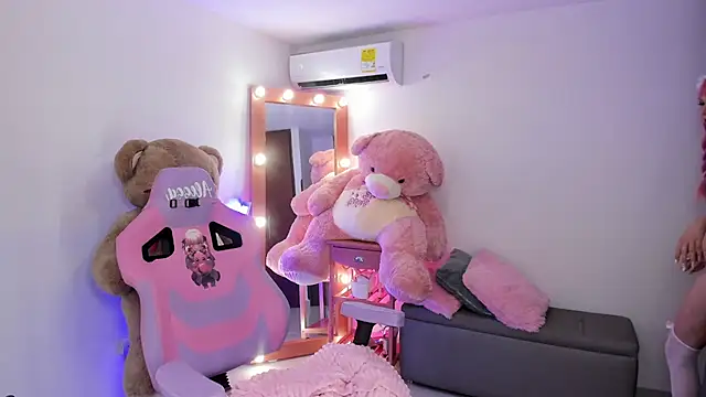 alessandrathedoll webcam